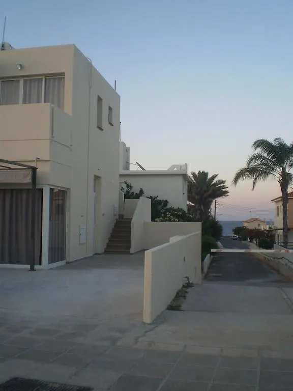 Sunny Holiday Apartments Protaras